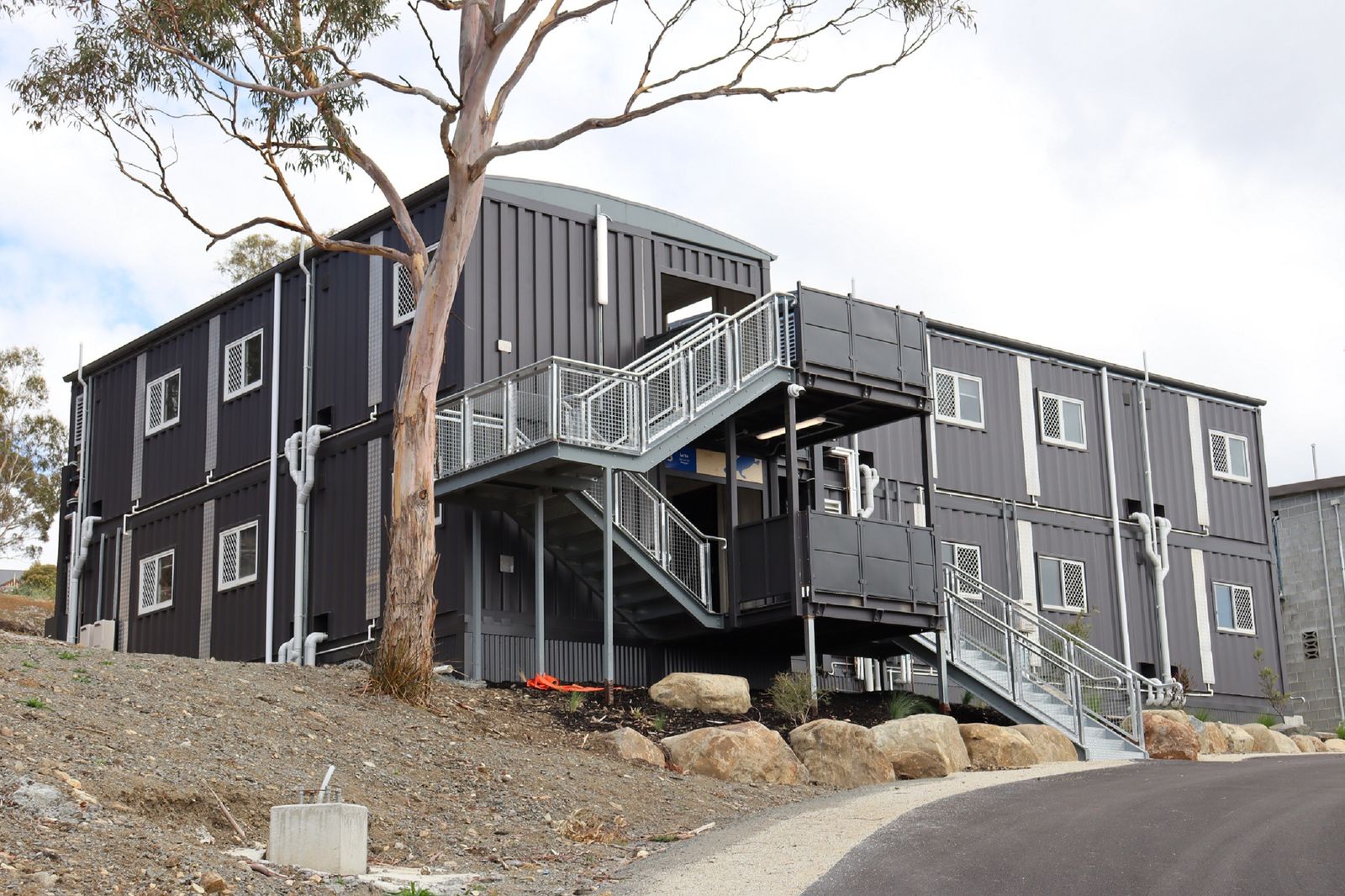 Stacked Occupancy Innovative Stacked Accommodation For University Students | Royal Wolf ...